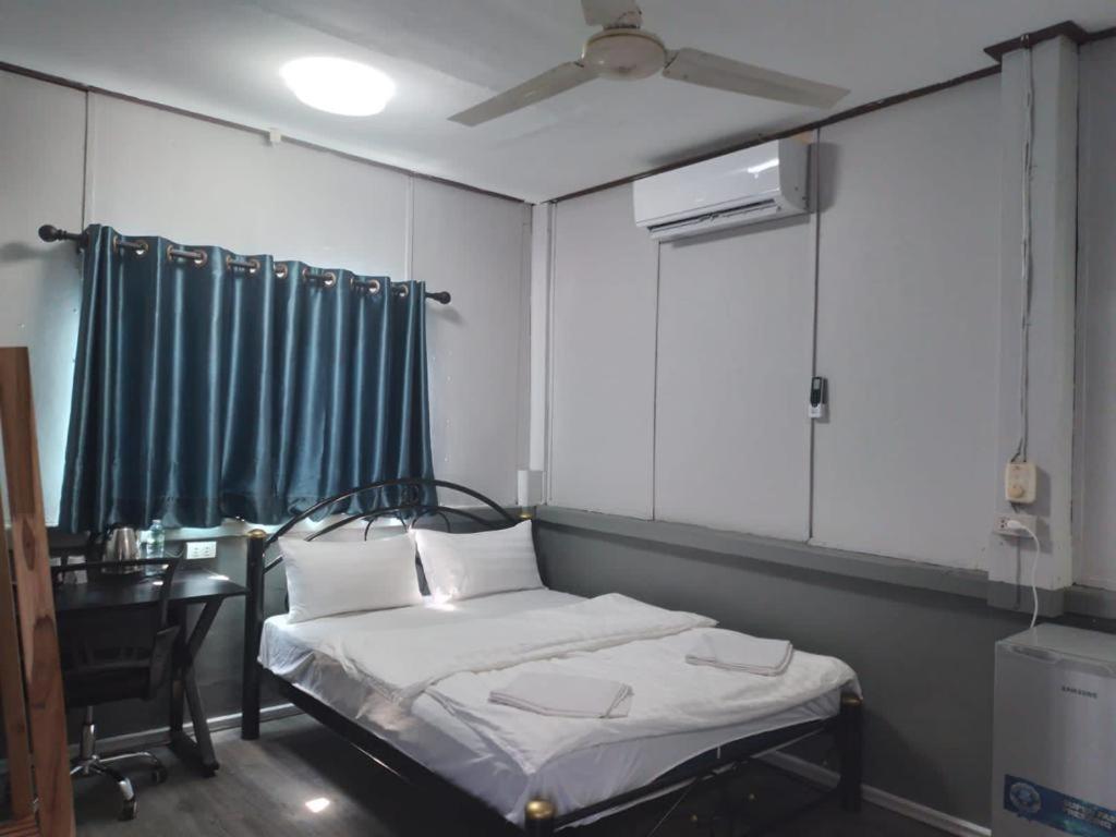 Batman Guesthouse Vientiane Buitenkant foto